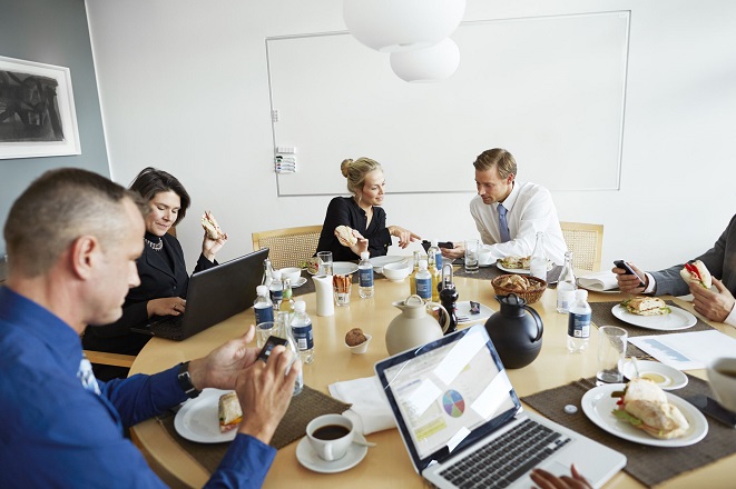 Coordinating Your Lunch with Your Outfits